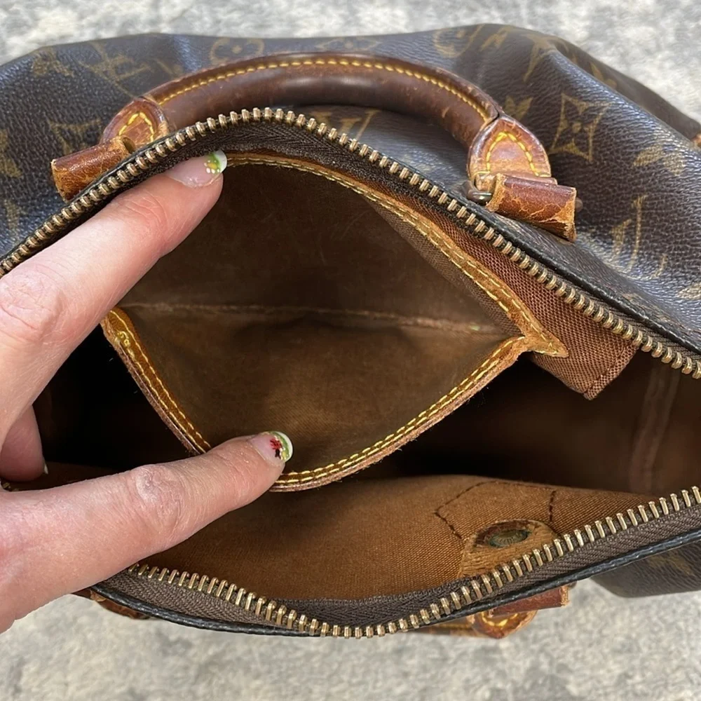 Louis Vuitton Monogram Speedy 25 Hand Bag Classic Designer Brown Tan